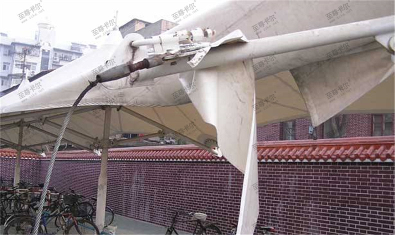 膜結(jié)構(gòu)車棚.jpg 膜結(jié)構(gòu)車棚.jpg