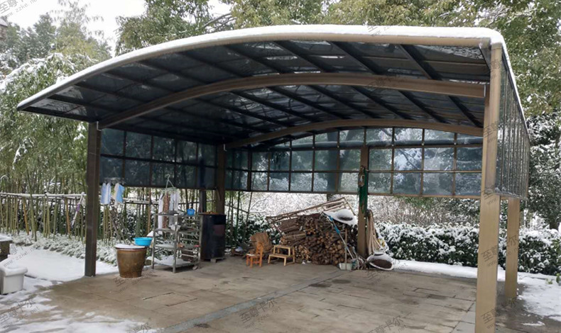 至尊卡爾耐力板車棚.jpg 至尊卡爾耐力板車棚.jpg