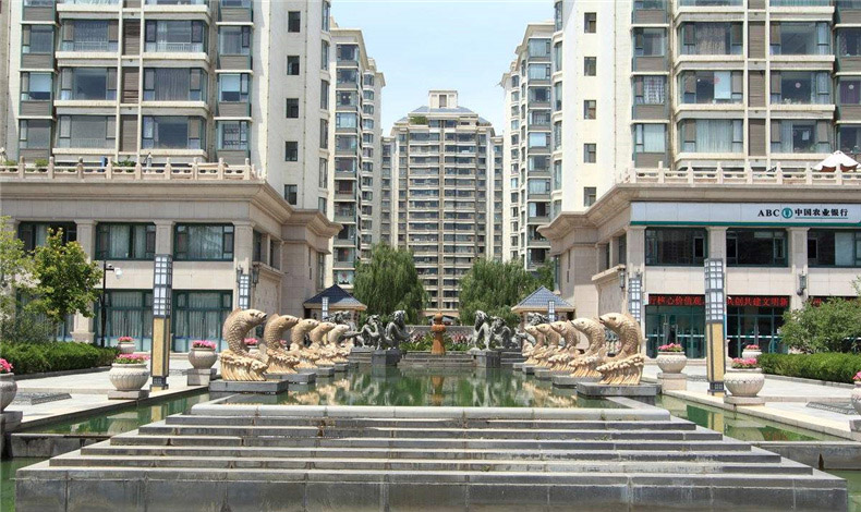 車棚迅速解決小區(qū)無序停車現(xiàn)場(chǎng)