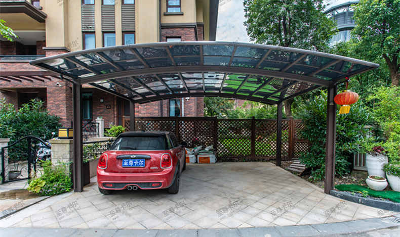 選擇車(chē)棚材料時(shí)應(yīng)該考慮什么？——至尊卡爾