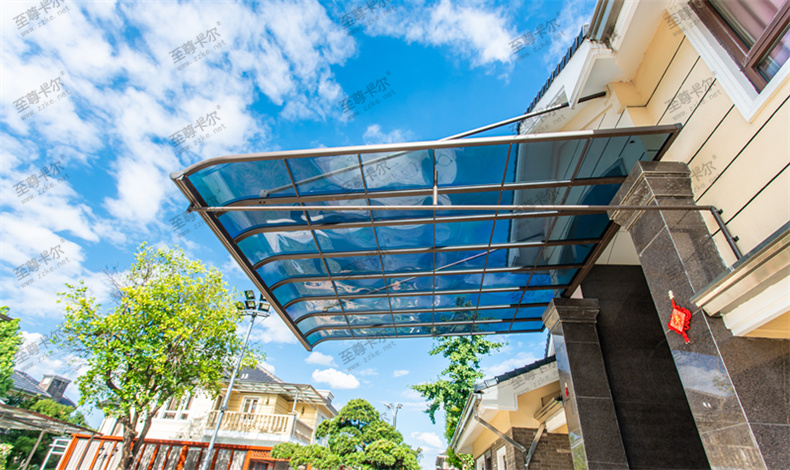 耐力板做的雨棚耐用嗎？耐力板雨棚使用壽命有多長？