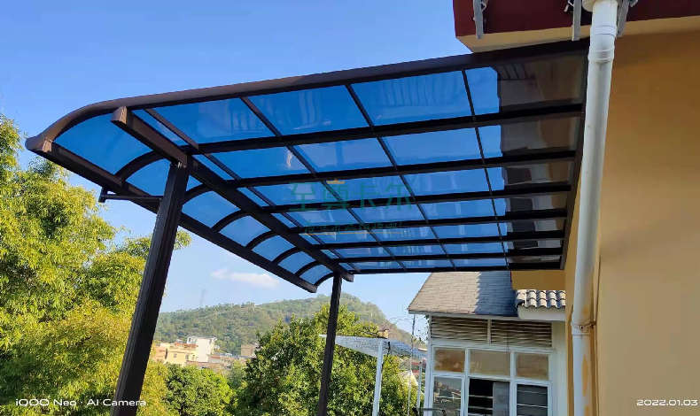 雨棚搭建完卻被鄰居投訴？提前做好搭建雨棚的準備，避免鄰居投訴