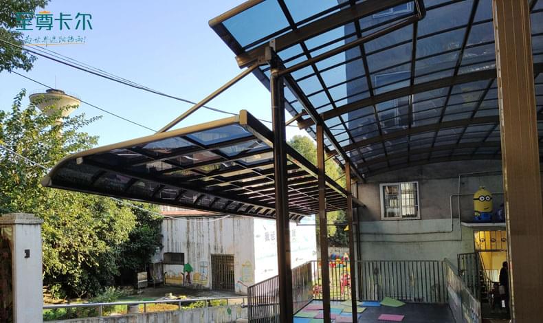 成都鋁合金雨棚廠家？