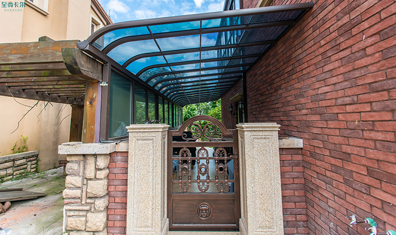 別墅鋁合金車棚廠家？別墅遮陽(yáng)棚價(jià)格？